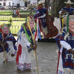 El Baile de los Viejitos (Dance of the Little Old Men)
