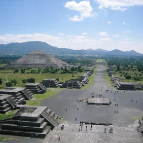 Calle de Los Muertos, Teotihuacan